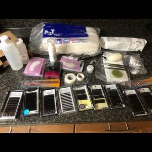 Eyelash Extension Supply Lot